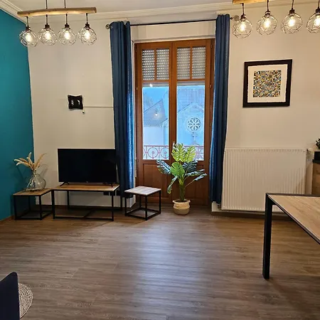 Bleuet, Petit Loft 2 A 6 Personnes, Avec Salle De Jeux Et Dans La Apartment Ventron