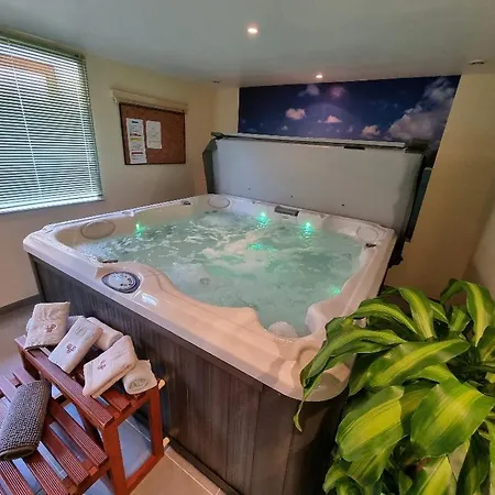 Apartment Bleuet, Petit Loft 2 A 6 Personnes, Avec Salle De Jeux Et Dans La