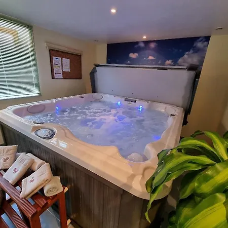 Bleuet, Petit Loft 2 A 6 Personnes, Avec Salle De Jeux Et Dans La Apartment