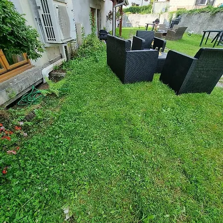 Bleuet, Petit Loft 2 A 6 Personnes, Avec Salle De Jeux Et Dans La ヴォントロン